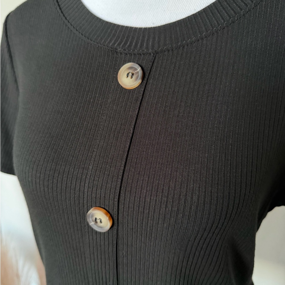 New Crescent - Basic Black Ribbed Top - Picture 6 of 9